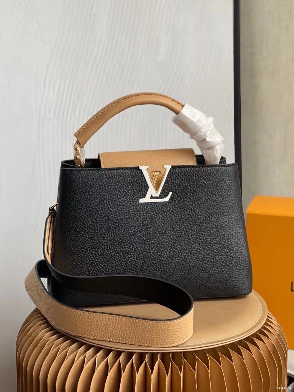 Frstbag ru Louis BB CAPUCINES Vuitton 0811
